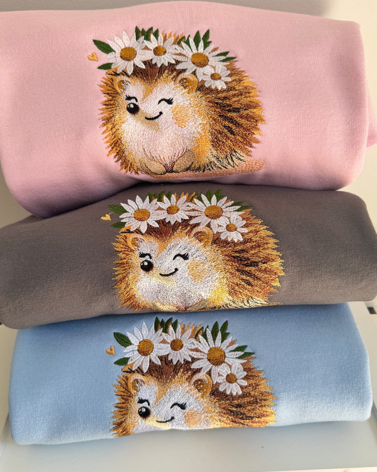 Daisy Hedgehog Embroidered Sweatshirt