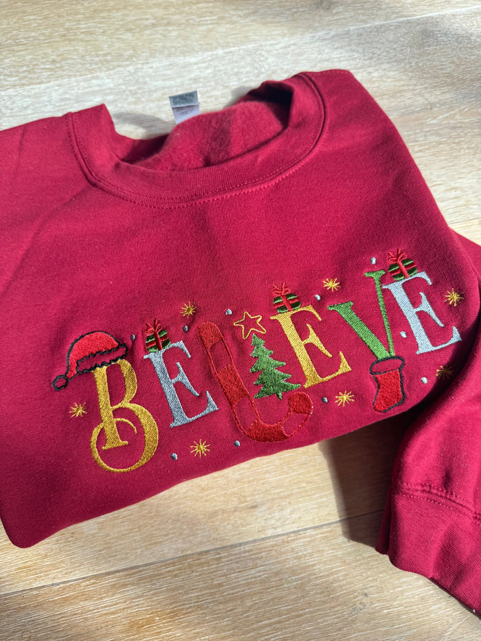 Xmas Believe Sweatshirt - SAMPLE SALE, L